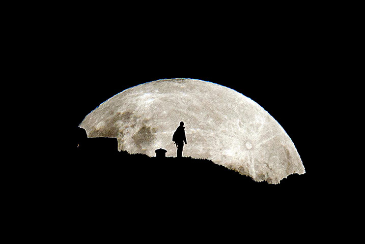 Month in Space: Supermoon, Mt Eden, Auckland, New Zealand - 06 May 2012
