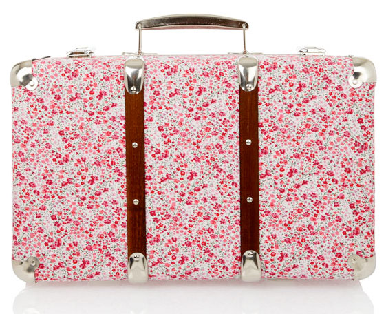 Key trends: english rose: Suitcase