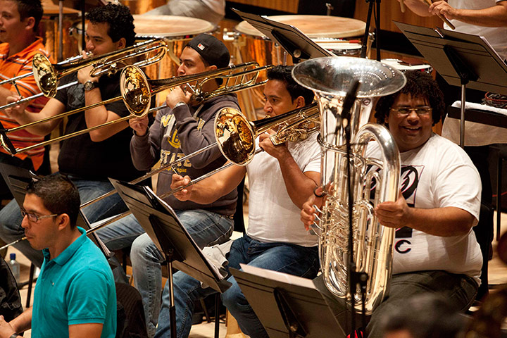 Dudamel/Simon Bolivar Symphony Orchestra rehearse in London