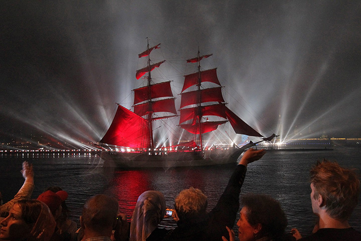 24 hours in pictures: festivities marking school graduation in St. Petersburg, Russia