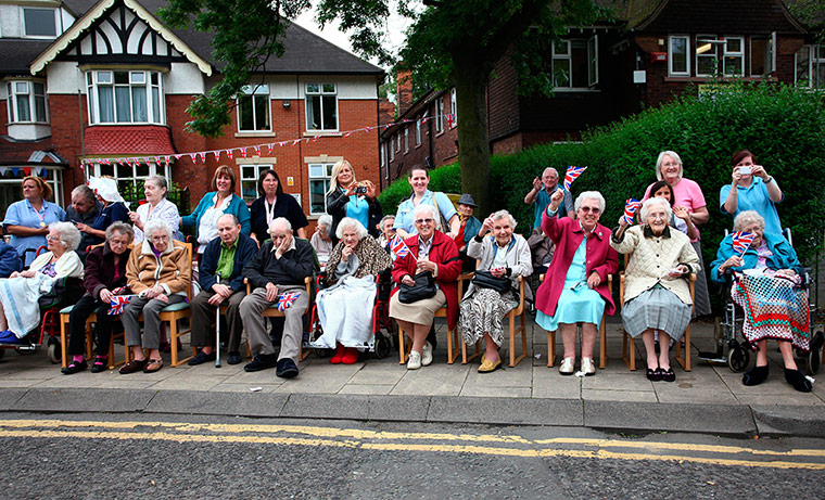 Picture Desk Live: Day 39 - Olympic Torch Relay