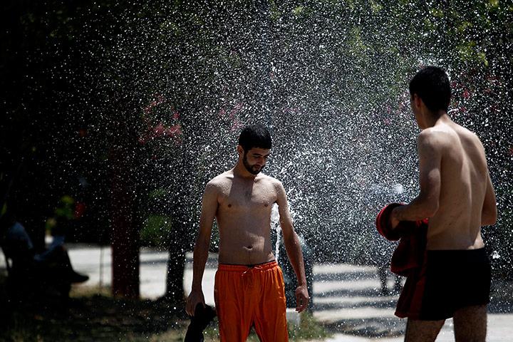 Picture Desk Live: High temperatures in Athens