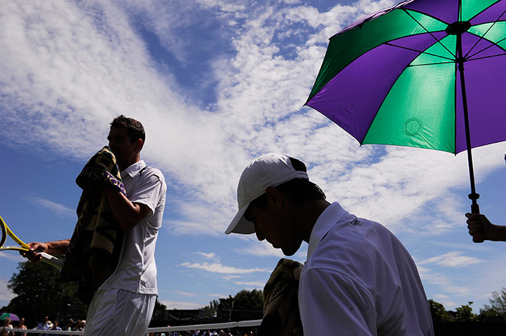 Wimbo day 2: Umbrella at Wimbledon
