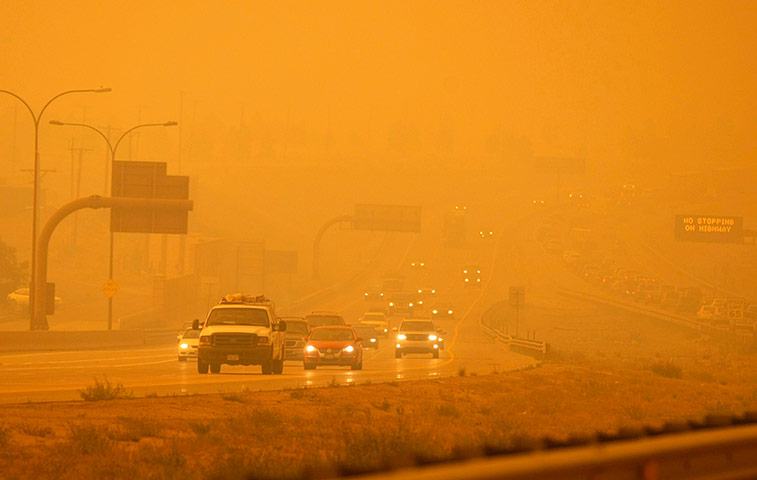 Wildfires in Colorado: Smoke from the fire engulfs the highway north of Colorado Springs