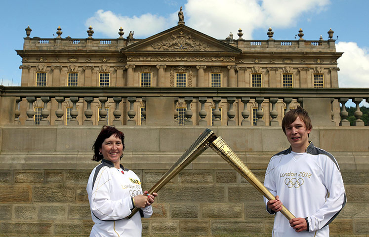 Olympic torch 42: Helen and Ben