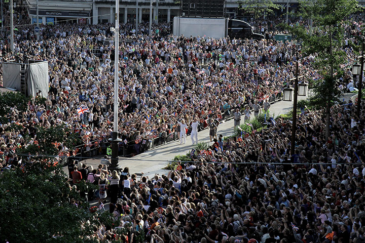 Olympic torch 42: Nottingham city centre