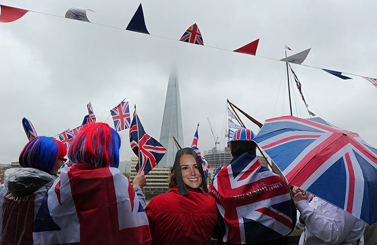 Jubilee pageant update: Royal supporters gather beside the River Thames and The Shard