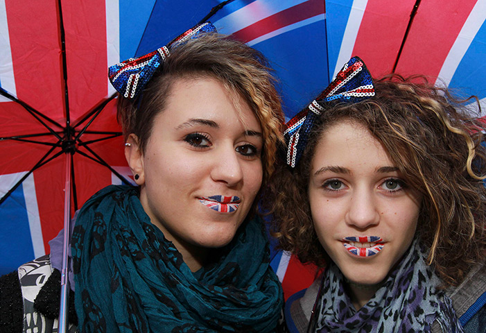 Jubilee pageant update: Girls with Union Jack lipstick 