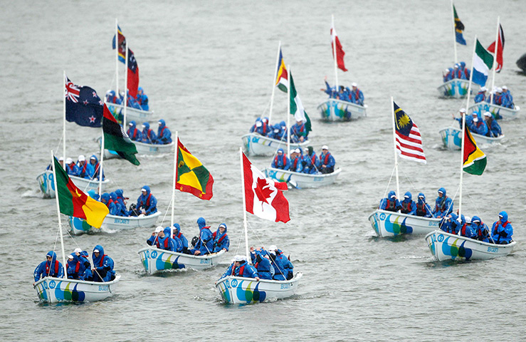 Jubilee Thames pageant: Boats bearing the flags of the commonwealth