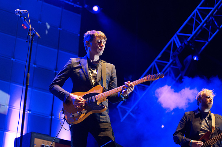 field day and apple cart : Franz Ferdinand at Field Day