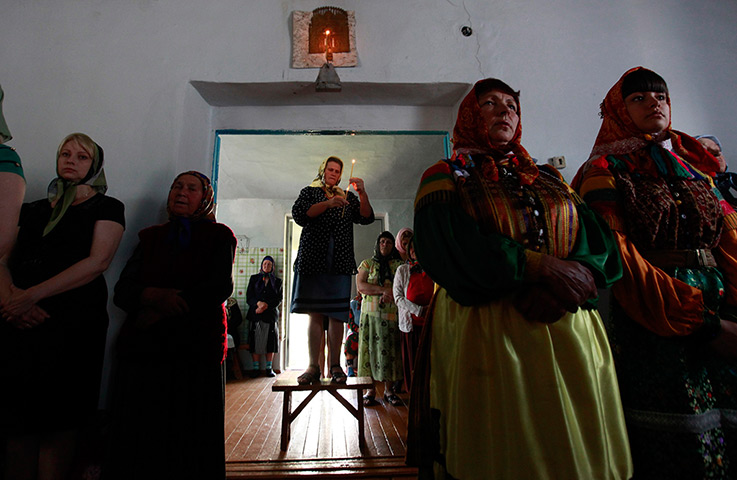 24 hours: Kumskaya Dolina, Russia: Orthodox Old Believer Nekrasov Cossacks at service