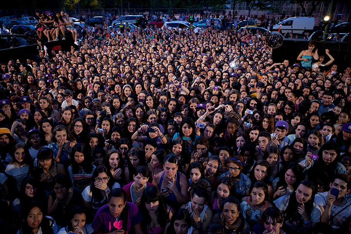 24 hours: Madrid, Spain: Justin Bieber's fans gather outside Vertice Studios