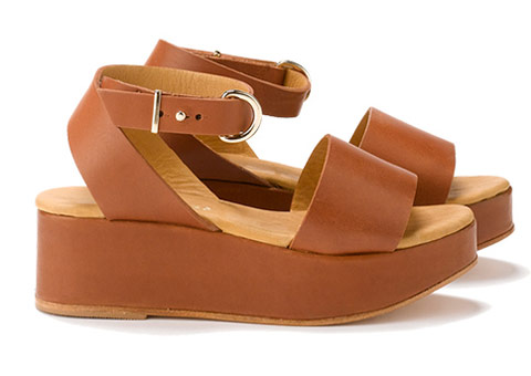 Hot summer trends: Whistles flatforms