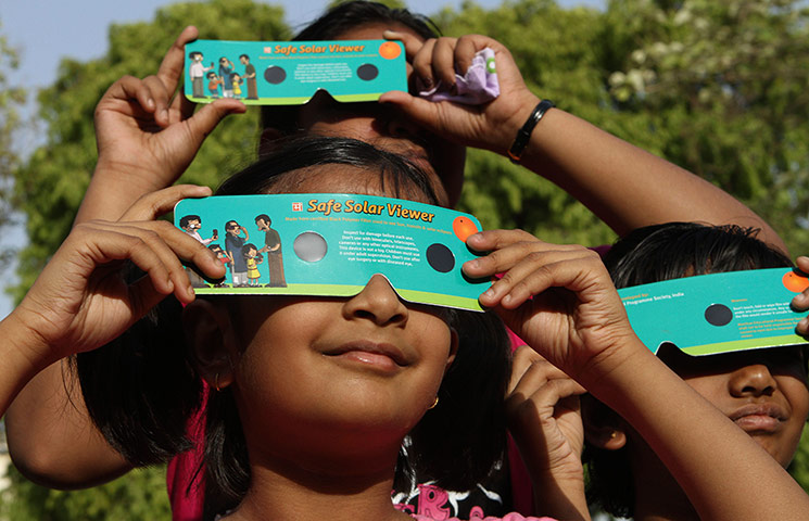 Venus transiting sun: Venus transiting the sun in pictures