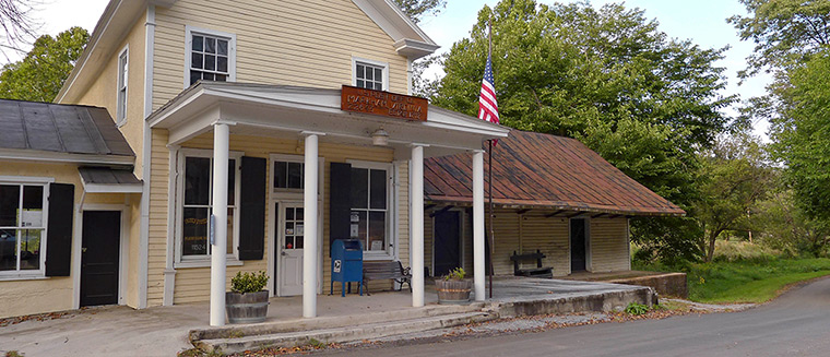 Endanged historic US: The local post office in Markham, Virginia
