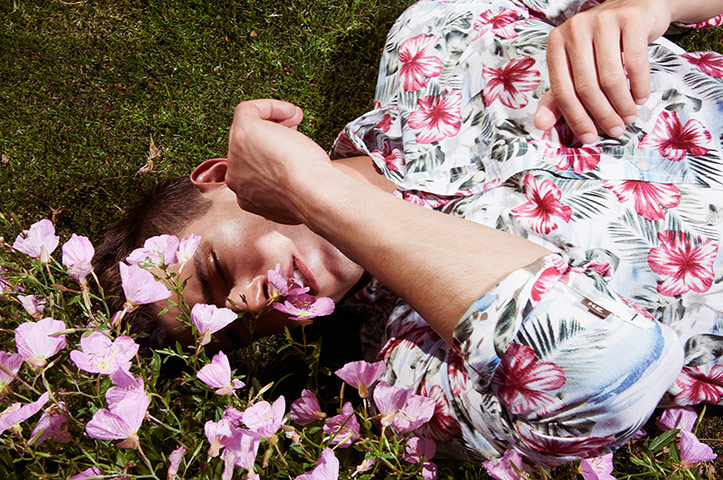 Hawaiian shirts: Hibiscus print