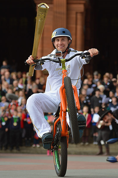 Olympic Torch: Olympic Torch Relay - Day 21