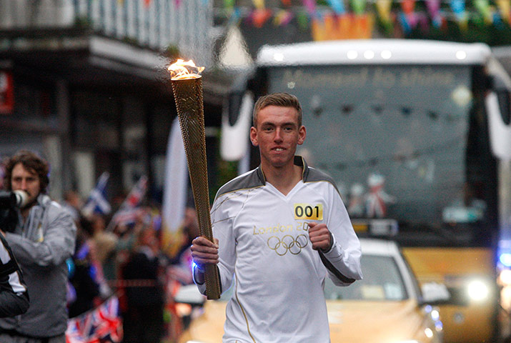 Olympic Torch: Olympic Torch Relay - Day 21