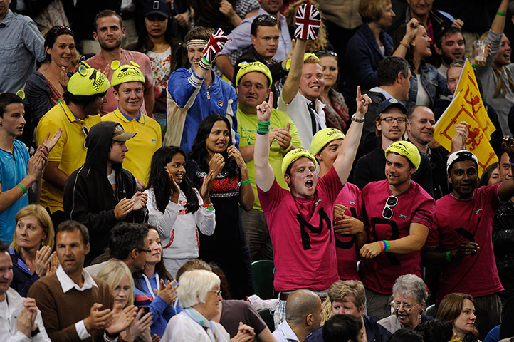 Wimbledon day 6: Murray fans at Wimbledon 2012