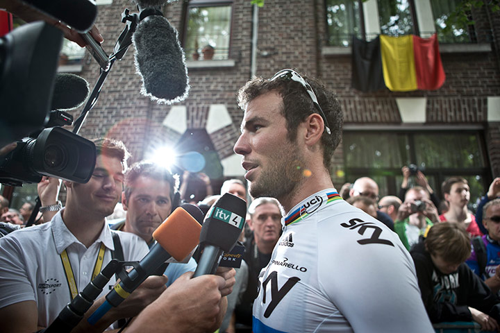 Wiggins: Mark Cavendish speaks to the media