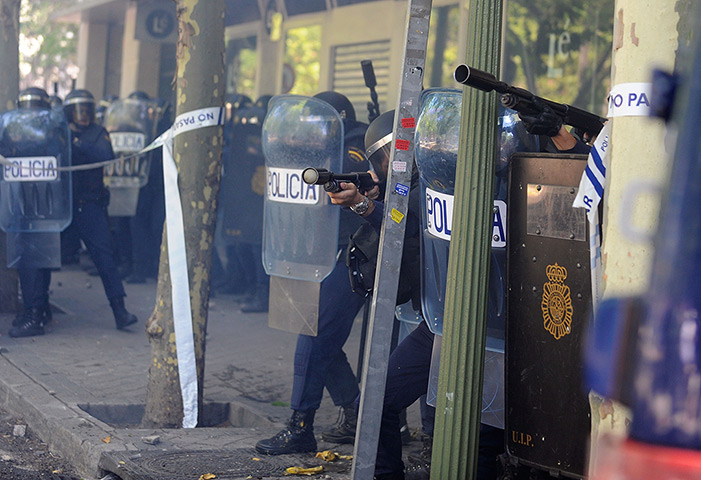Spain miners: Miners Clash With Police While Demonstrating In Madrid