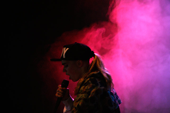 Readers festival pictures: Grimes at Field Day on 2 June by Peras & Manzanas