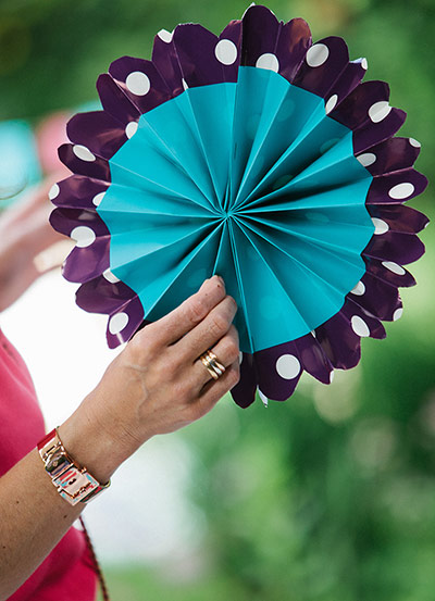 Brita craft: Concertina tree decorations