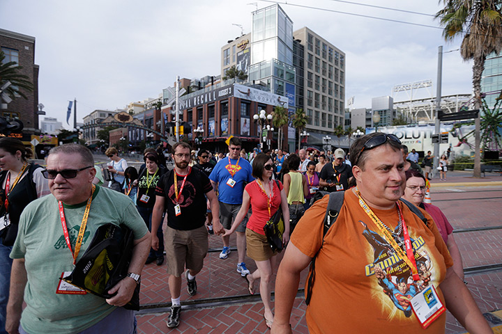 Comic con: Crowds of fans arrive to Comic-Con