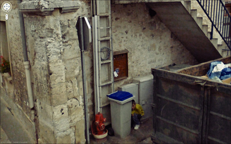 Google: Blaru, France 2011