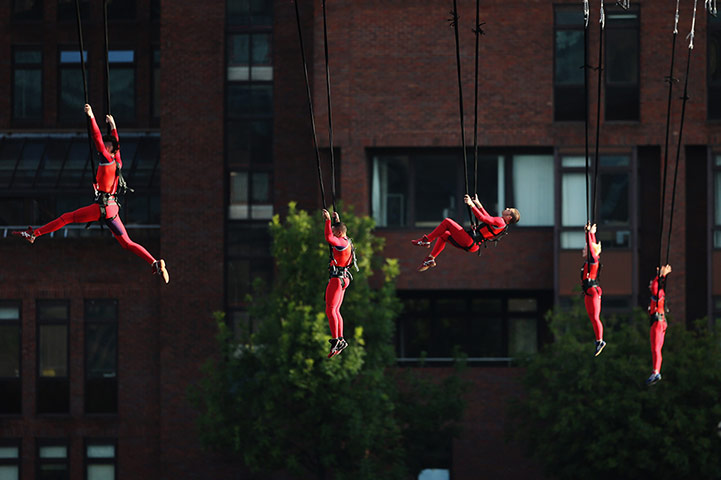 Streb Dance London: Dancers bungee off the Millennium Bridge