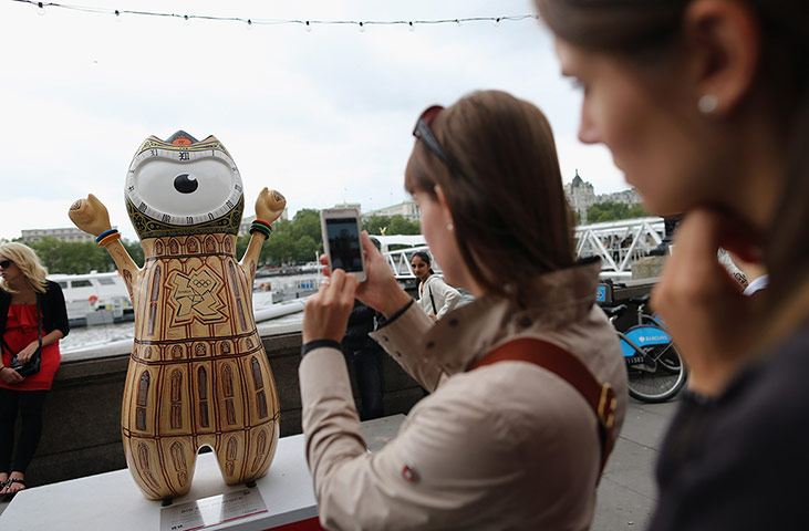 Olympic mascot statues: Olympic mascot statues