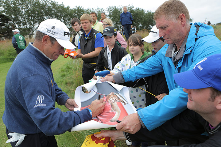 Lee Westwood: Lee Westwood signs an autograph