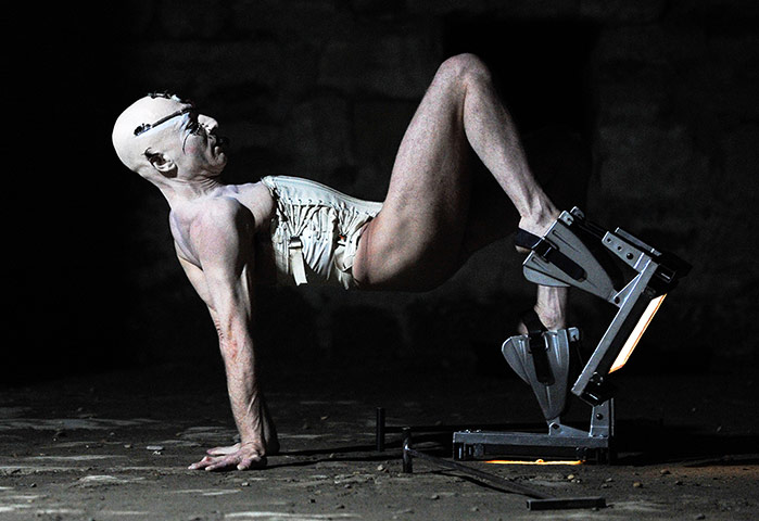 Avignon theatre festival: South African visual artist and performer, Steve Cohen