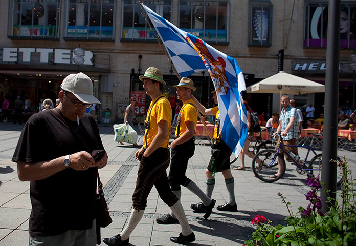 From the agencies: Jose Manuel Abel sends a text message