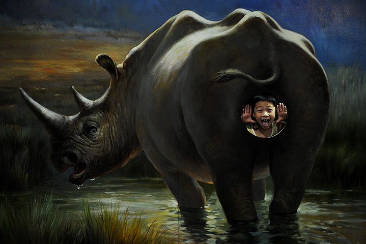 24 hours in pictures: Magic Art exhibition 