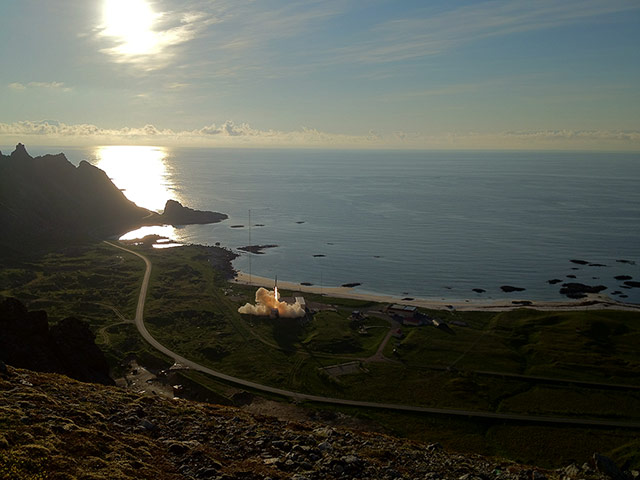 Month in space: Successful launch of DLR’s SHEFEX II spacecraft