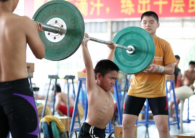 Picture desk live: Weightlifting school in Xiamen, southeast China