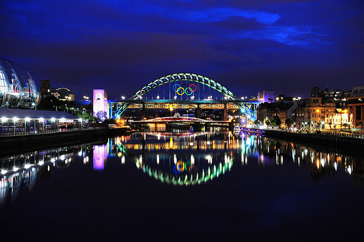 Olympic rings around UK: Olympic rings around UK