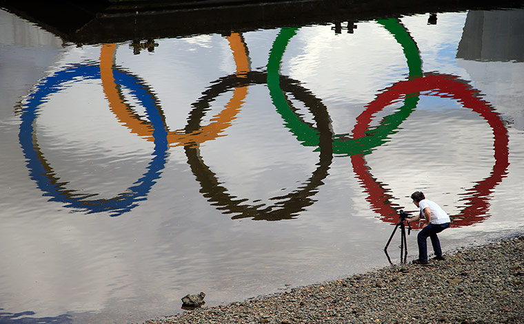 Olympic rings around UK: Olympic rings around UK