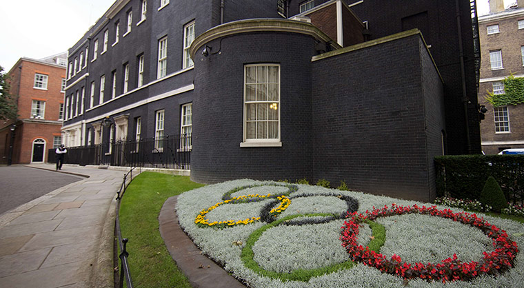 Olympic rings around UK: Olympic rings around UK