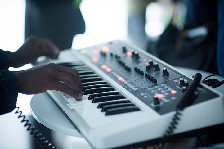 Peroni 1 - London: Kwes playing keyboard at Opera di Peroni in London