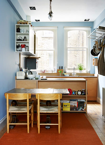 Homes - Narrow house: The kitchen of Kahn and Kohashi's narrow house
