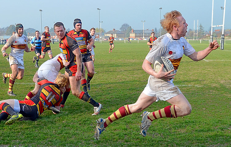 Your Pictures: Run: Scoring a try in Rugby