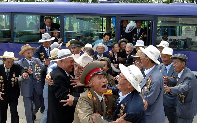 Picture desk live: War veterans arrive for celebrations of 