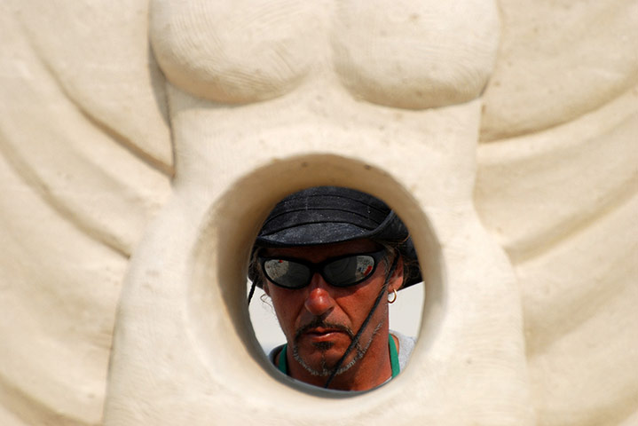 Guardian Camera Club: Jill Henry participates in the summer events assignment