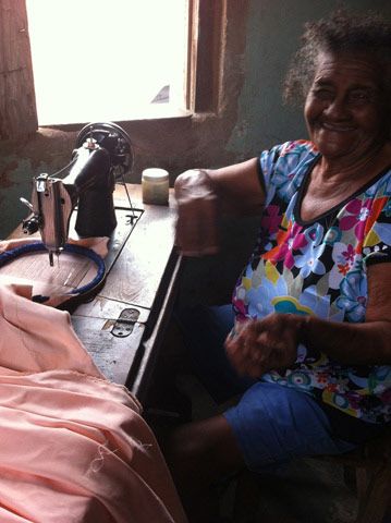 Brazil textiles: Benedith, a home worker