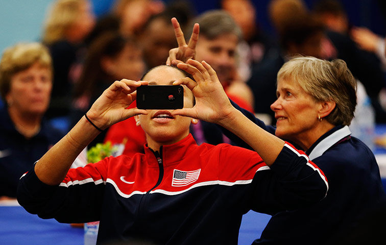 Athlete's final day: Diana Taurasi gets the bunny ears