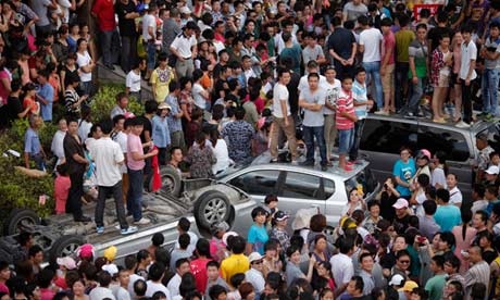 Chinese protesters in Qidong