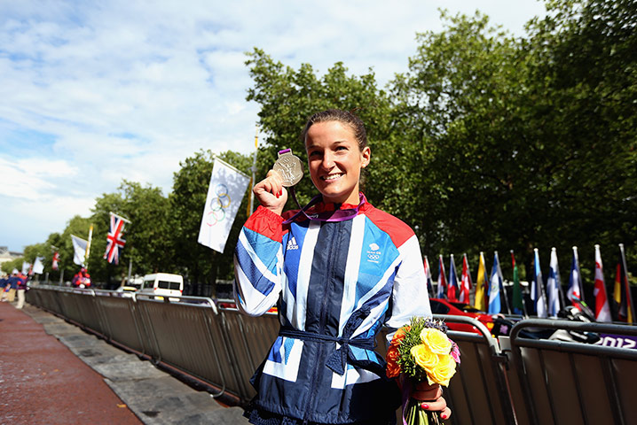Women's road race: Elizabeth Armitstead shows off her silver medal