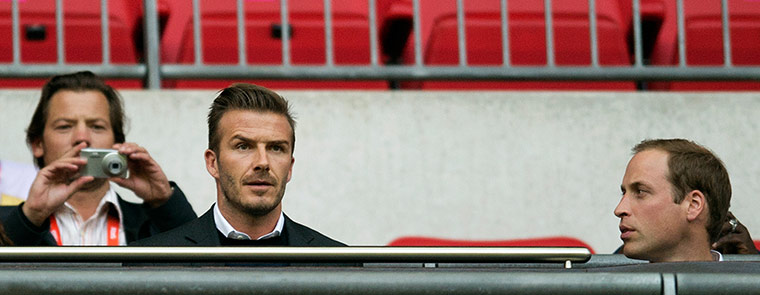 football: Former England captain David Beckham (fr